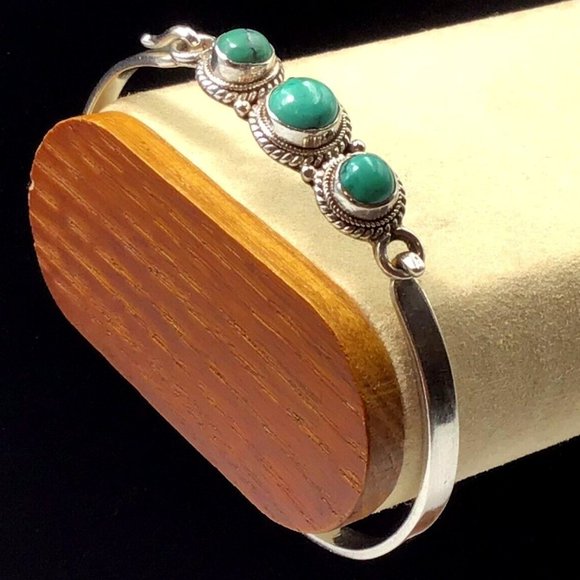 Unbranded Jewelry - Steling Silver Turquoise Bangle Bracelet Hook Closure 12.8g Size 7